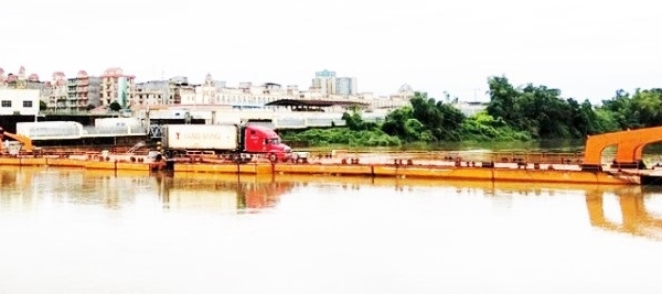 Quảng Ninh: Hơn 2.800 tấn hàng hoá xuất khẩu ngày đầu năm 2021