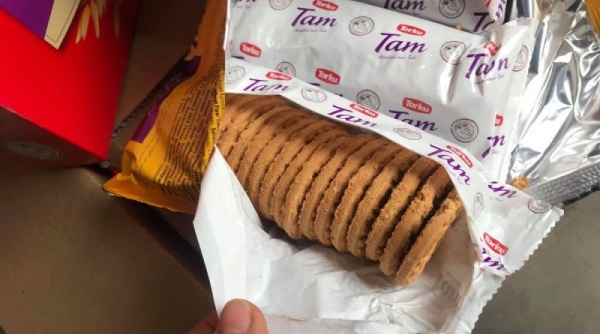 Thu giữ hơn 3 tấn bánh quy Thổ Nhĩ Kì đã hết hạn đang được “gia hạn sử dụng”