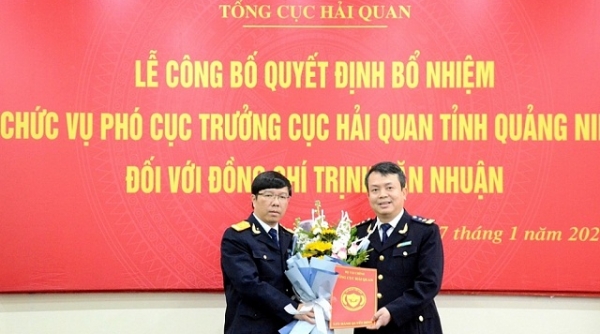 Ông Trịnh Văn Nhuận giữ chức Phó cục trưởng Cục Hải quan Quảng Ninh