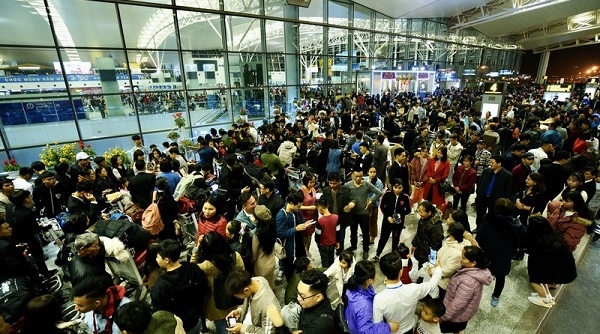 Cao điểm Tết, hàng không khuyến cáo khách phải có mặt ở sân bay sớm 3-4 tiếng trước giờ cất cánh