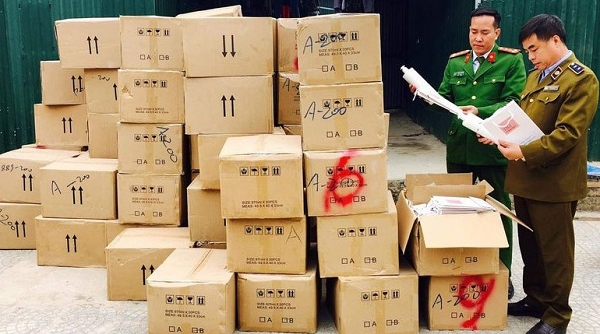 Hà Nội: Triệt phá kho hàng chứa 5.400 chai dầu gội nhập lậu