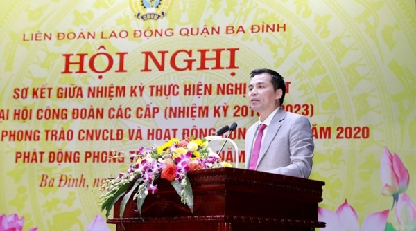 Công đoàn Dược phẩm Tâm Bình nhận Cờ thi đua của Liên đoàn Lao động thành phố Hà Nội
