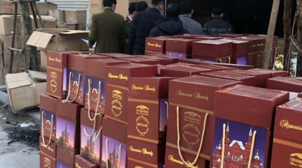 Hà Nội: Phát hiện cơ sở sản xuất 'rượu trâu' giả tại quận Hà Đông