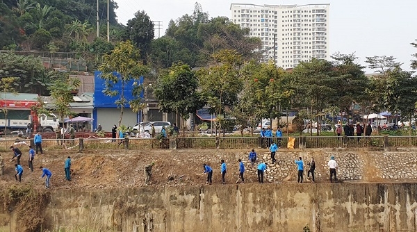 Lào Cai: Ra quân thực hiện xây dựng thành phố “Sáng- xanh – sạch – đẹp”