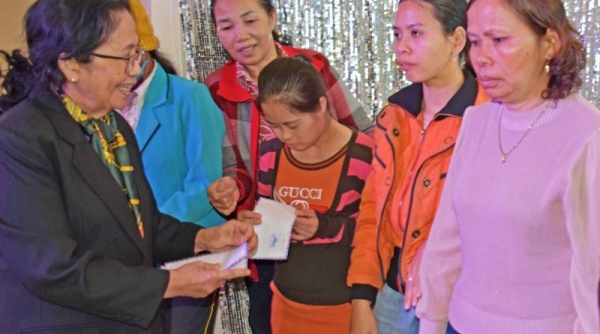 Gia Lai: Tặng 200 suất quà Tết cho nạn nhân chất độc da cam TP. Pleiku và huyện Chư Prông