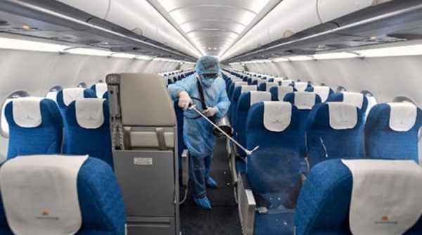 95 hành khách đi cùng chuyến bay có bệnh nhân Covid-19 có kết quả âm tính
