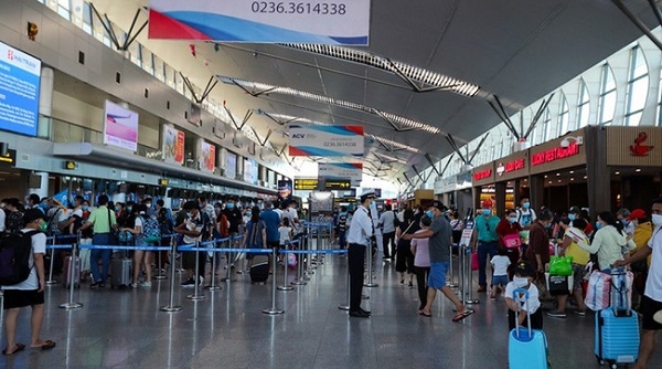 Cục Hàng không Việt Nam yêu cầu các hãng khẩn trương đổi, hoàn vé cho khách
