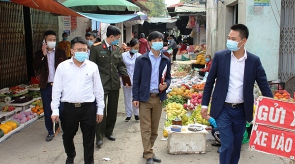 Hà Nội: Huyện Phú Xuyên xử phạt 9 trường hợp không đeo khẩu trang để phòng chống dịch Covid-19