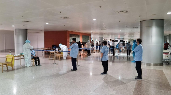 Phát hiện nhân viên sân bay Tân Sơn Nhất dương tính với SARS-CoV-2 nhờ xét nghiệm tầm soát