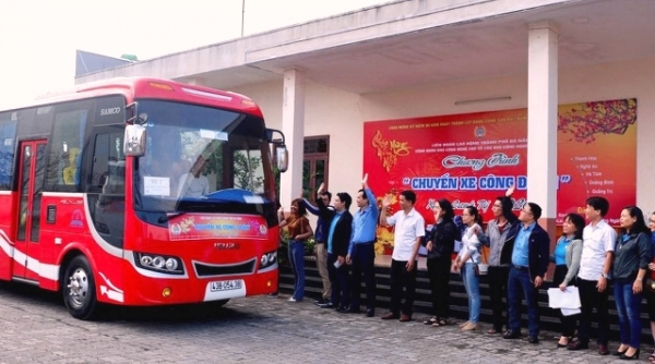 Đà Nẵng: “Chuyến xe Công đoàn" đưa công nhân về quê đón Tết