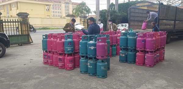 Thái Bình: Tạm giữ lượng lớn LPG chai không có hóa đơn, chứng từ