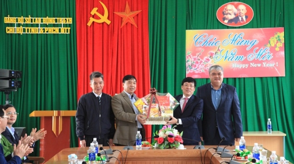 Chủ tịch UBND tỉnh Vĩnh Phúc Lê Duy Thành thăm, chúc tết một số đơn vị trên địa bàn tỉnh