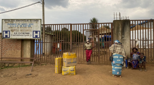 Dịch Ebola bùng phát, WHO cảnh báo 6 quốc gia châu Phi cần theo dõi các ca nghi nhiễm