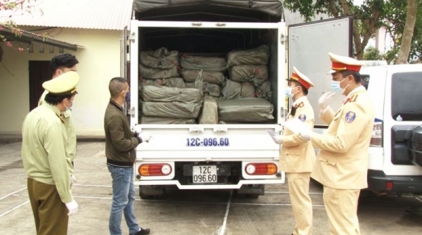 Lạng Sơn: Bắt giữ ô tô mang biển giả chở 2,5 tấn nầm lợn không rõ nguồn gốc