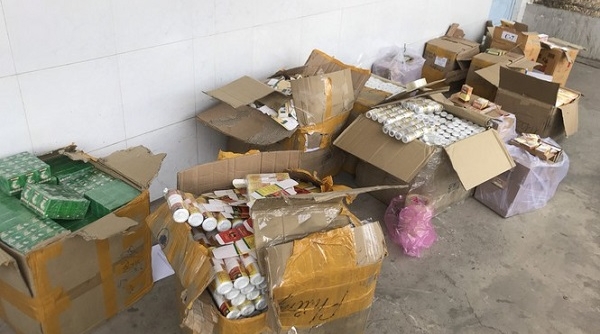 An Giang: Phát hiện hơn 4.000 hộp thuốc tân dược nghi nhập lậu