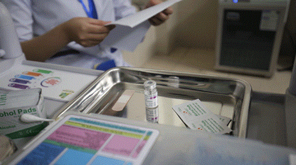 Việt Nam ghi nhận thêm 2 trường hợp phản ứng nặng sau tiêm vaccine Covid-19