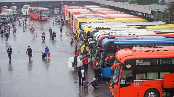 Hà Nội: Bỏ giãn cách hành khách trên các phương tiện vận tải liên tỉnh