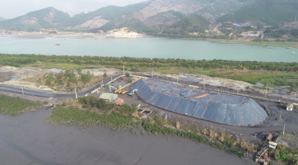 Quảng Ninh: Cảng Làng Khánh 1 hoạt động dưới bản cam kết bảo vệ môi trường của 'bến bãi xuất than tạm'?