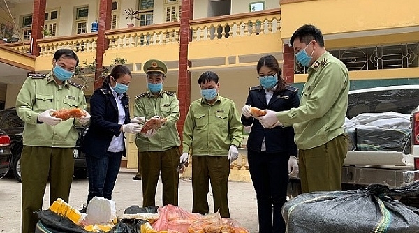 Lạng Sơn: Chặn đứng 360kg trứng gia cầm non đông lạnh đóng túi không rõ nguồn gốc