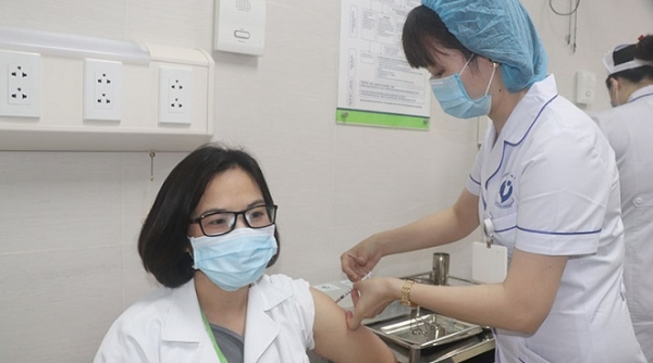 Gần 31.000 người Việt Nam đã được tiêm vaccine Covid-19