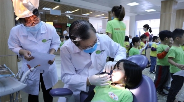 Trường Đại học Kinh doanh và Công nghệ Hà Nội tư vấn miễn phí bệnh răng miệng