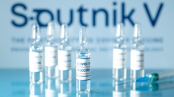 Việt Nam phê duyệt vắc xin Sputnik V của Nga