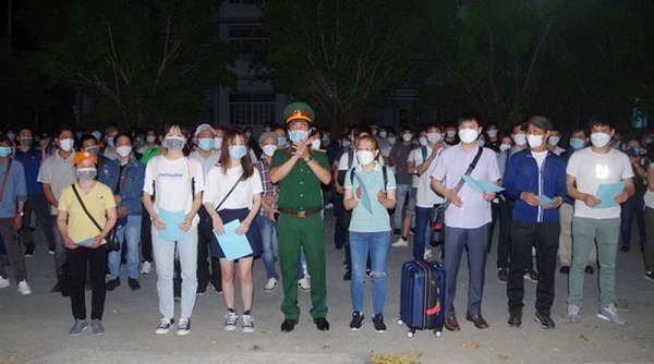 Bạc Liêu: Trao giấy chứng nhận hoàn thành cách ly cho 375 công dân Việt Nam về từ Hàn Quốc