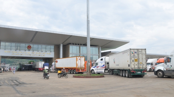 Lào Cai: Hoạt động xuất nhập khẩu diễn ra sôi động trong Quý I