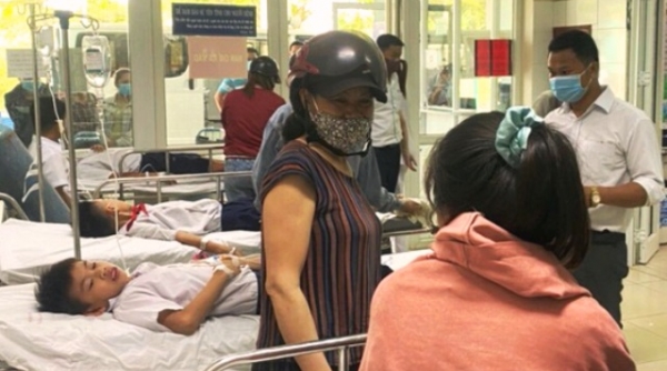 Đà Nẵng: 34 học sinh tiểu học nhập viện vì chơi đất nặn slam