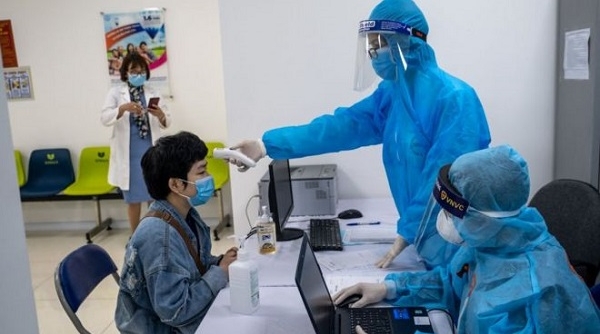 Công đoàn Y tế Việt Nam đề nghị hỗ trợ cán bộ y tế Campuchia khẩu trang chuyên dụng