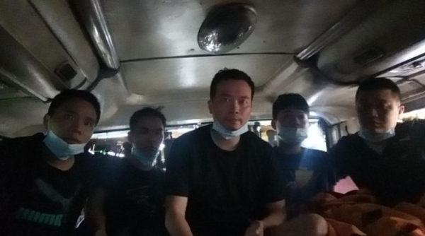 Đồng Nai: Phát hiện xe khách chở 5 người Trung Quốc nhập cảnh trái phép trốn trong thùng carton