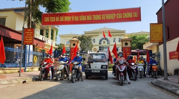 Cử tri ngoại thành Hà Nội nô nức đi bầu cử