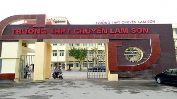 Lời dặn dò xúc động của Hiệu trưởng THPT Chuyên Lam Sơn ngày chia tay học trò