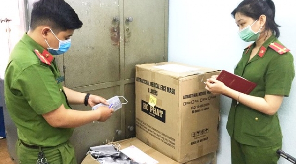 HuyệnThăng Bình (Quảng Nam): Tiêu hủy 10 nghìn khẩu trang y tế không rõ nguồn gốc