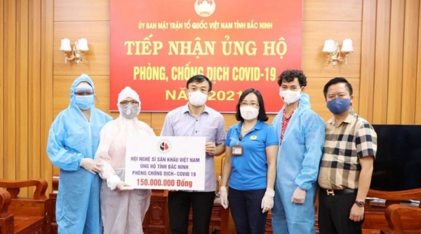 Bắc Ninh: Ủy ban Mặt trận Tổ quốc tỉnh tiếp nhận ủng hộ công tác phòng, chống dịch Covid-19