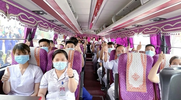 Phú Thọ cử thêm 84 y bác sĩ chi viện cho Bắc Giang phòng chống dịch Covid-19