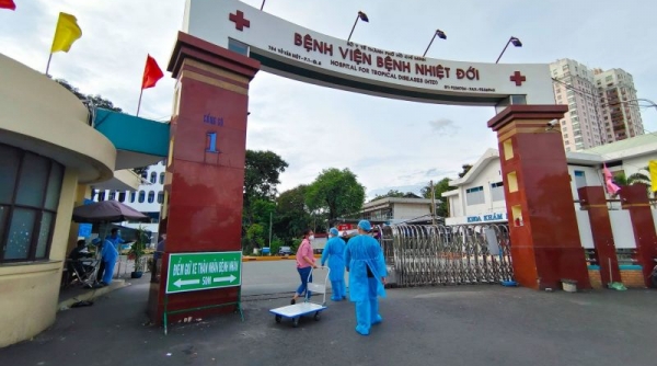 TP.HCM: 3 nhân viên Bệnh viện Bệnh nhiệt đới nghi nhiễm Covid-19