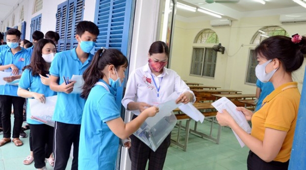 Đảm bảo an toàn phòng dịch, tổ chức thành công kỳ thi tốt nghiệp THPT năm 2021 tại Hà Nội