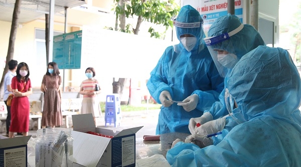 Khẩn trương thí điểm “Hộ chiếu vaccine” với khách quốc tế