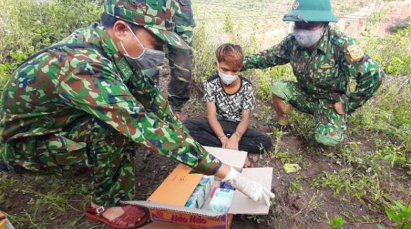 Quảng Trị: Bắt thanh niên 16 tuổi vận chuyển 5 kg ma túy đá