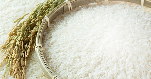 Giá lúa gạo ngày 30/6: Gạo xuất khẩu giảm thêm 5 USD/tấn