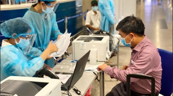 Sân bay Tân Sơn Nhất cung cấp dịch vụ xét nghiệm nhanh Covid-19
