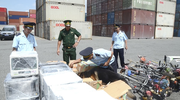 Bộ Tài chính đề xuất mở rộng các biện pháp nghiệp vụ kiểm soát hải quan để ngăn chặn buôn lậu
