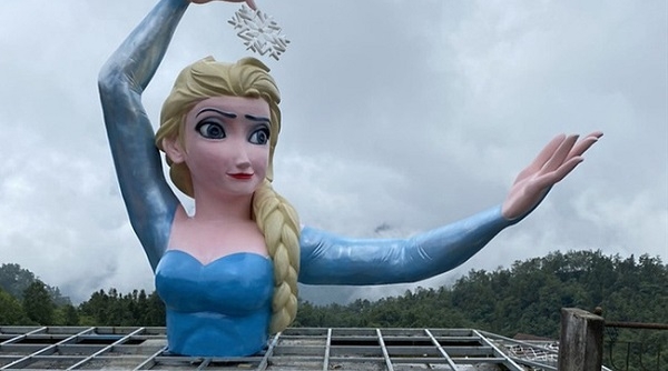 Tạm dừng hoạt động cơ sở có tượng "Nữ hoàng băng giá" gây tranh cãi ở Sa Pa