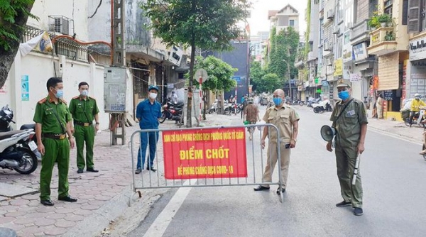 Xử phạt hơn 100 trường hợp vi phạm quy định phòng chống dịch tại quận Đống Đa, Hà Nội