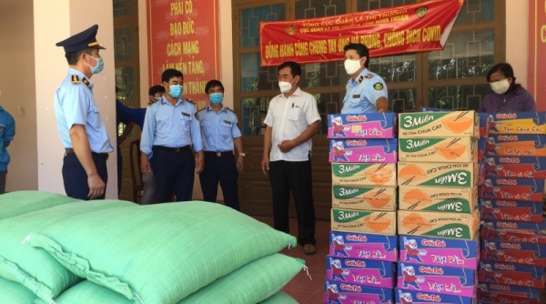 Cục Quản lý thị trường Ninh Thuận: Hỗ trợ nhu yếu phẩm ủng hộ người dân phòng, chống dịch