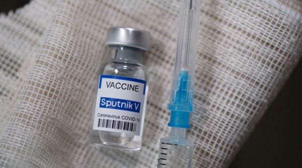Thủ tướng giao Bộ Y tế hỗ trợ công ty dược tư nhân mua vaccine Sputnik V