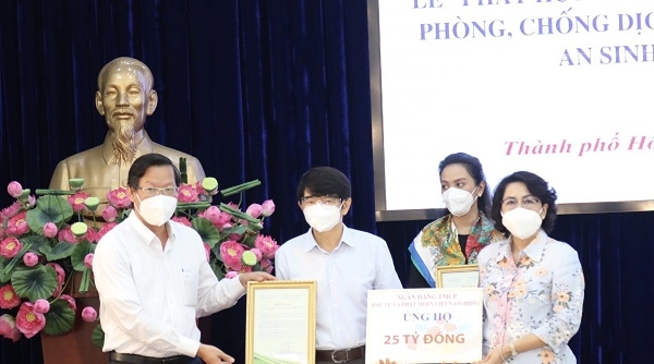 BIDV tiếp tục ủng hộ thành phố Hồ Chí Minh 25 tỷ đồng phòng, chống dịch Covid-19
