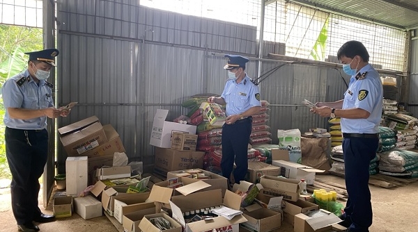 Lạng Sơn: Phát hiện hàng trăm sản phẩm thuốc bảo vệ thực vật hết hạn sử dụng
