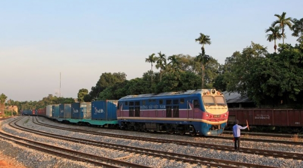 Tổng công ty Đường sắt Việt Nam: Tạm dừng toàn bộ tàu khách trên tất cả các tuyến đường sắt từ 25/8